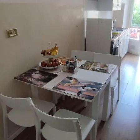 Borgognissanti 6 Apartman *